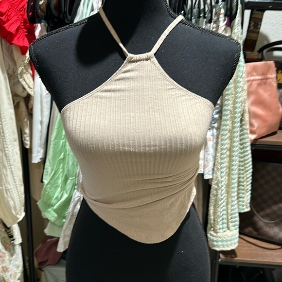 🟢NWT olivaceous holter top beige - Picture 5 of 8